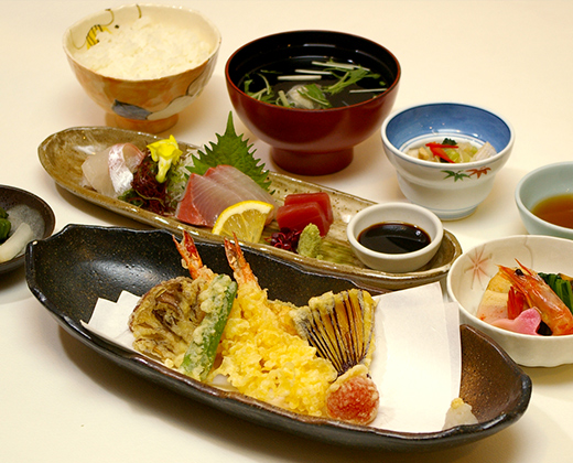 朱里（あかね）